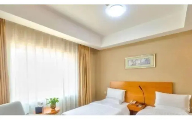 Bolt Hotel
