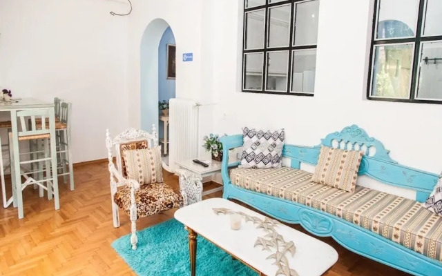 Charming Apartment in Pagkrati-GTD95602