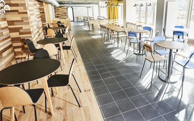The People Hostel