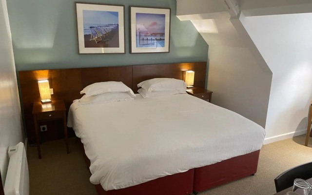 The Lodge at Meyrick Park