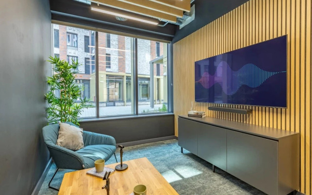 Student Only Winfield Court