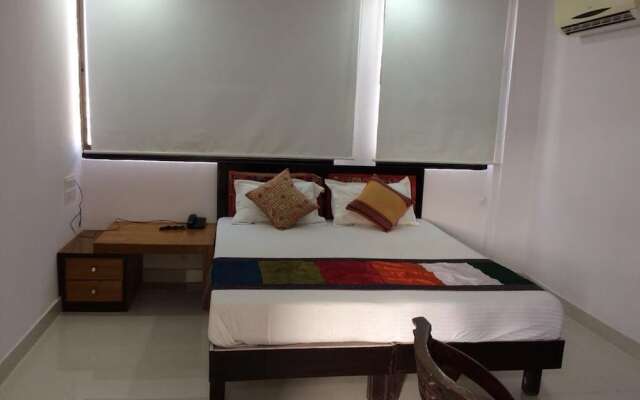 Hotel Vishalas The Raj Kesar Regency
