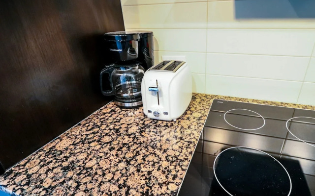 MiCasa Suites - Modern Executive Condo