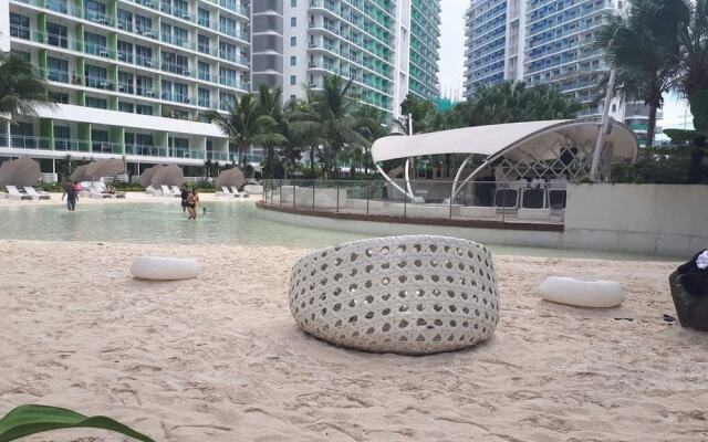 Davis Place at Azure