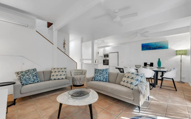 Little Cove Townhouse 12 Pandanus Street 14