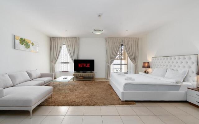 AHLAN HOLIDAY HOMES- BEACH STUDIO Murjan 2, JBR