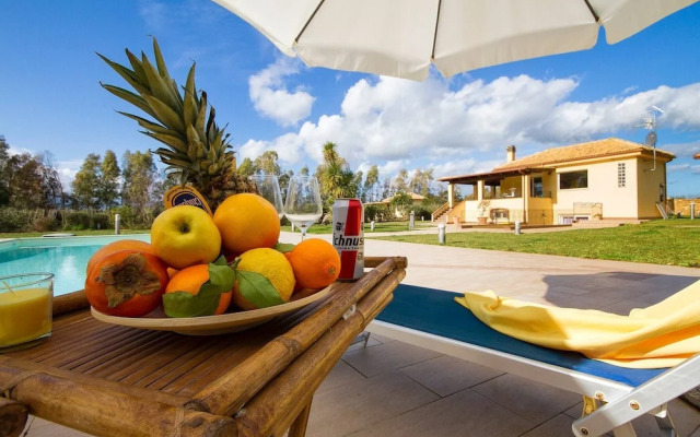 Alghero, Villa Annetta with swimming pool for 10 people