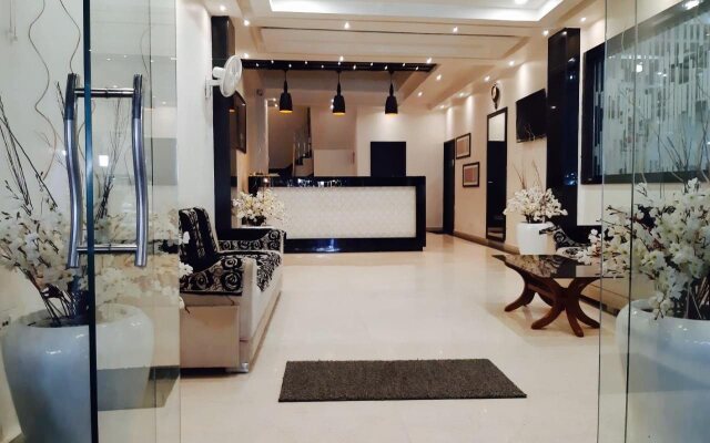 Hotel Al-Towheed