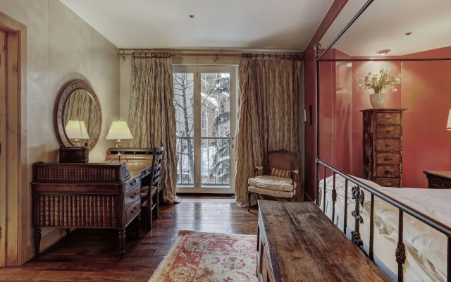 Arrowhead Village BP12 - 3 Br Condo