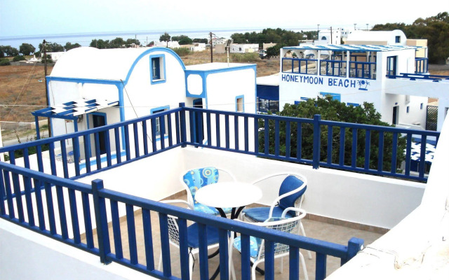 Honeymoon Beach Studios