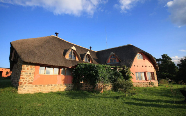 Antbear Drakensberg Lodge