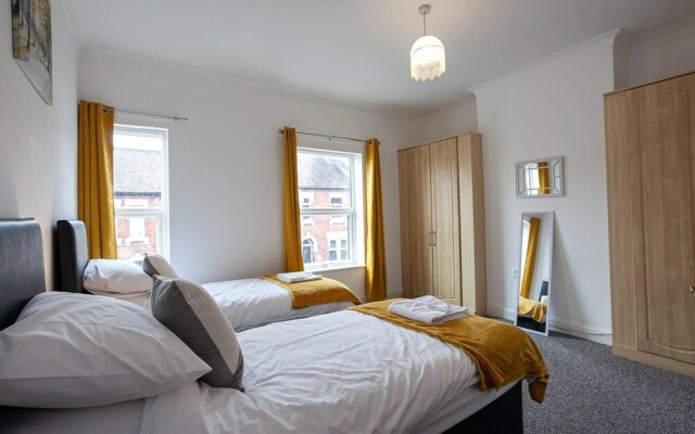 Stay Comfortable-city Centre-spacious 4 Bed House!