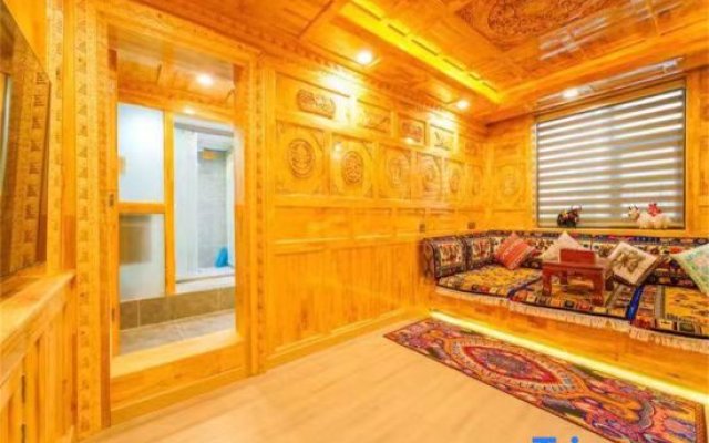 Jiuzhaigou Nomadic Home Tibetan Suites