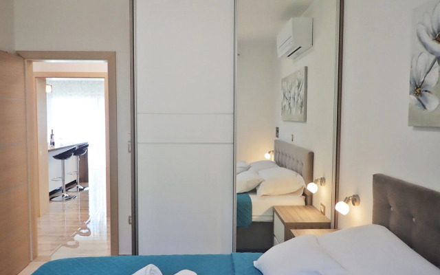 Apartments in Starigrad-Paklenica, modern and comfortable