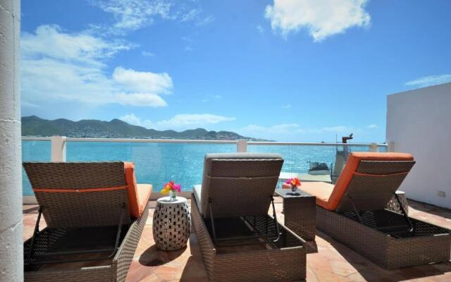 Caribbean Chic ocean front home 3 min to beach