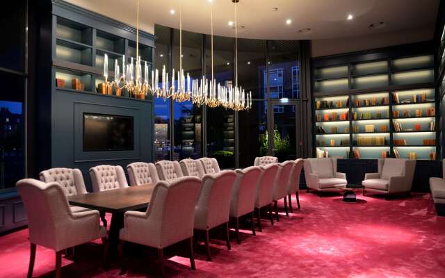Radisson Blu Senator Hotel