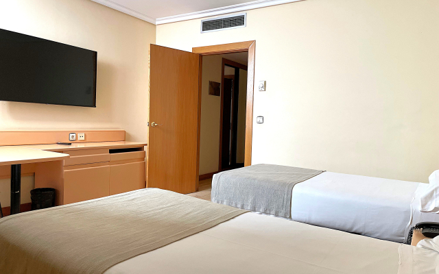 Hotel AR Parquesur