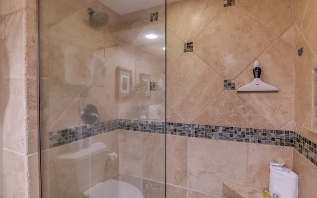 Kahana Reef 216 by RedAwning