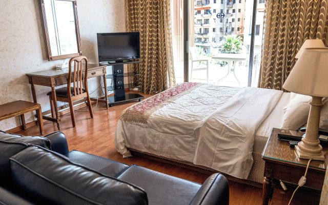 Holiday Home Suites