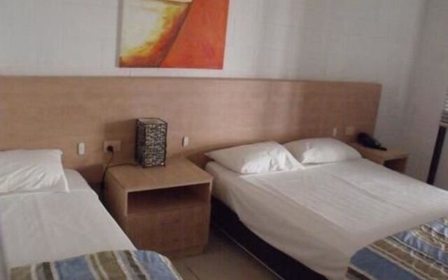 Moffat Beach Motel Caloundra
