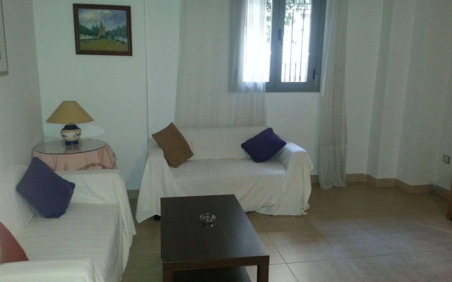 Apartamentos Turisticos La Encarnación