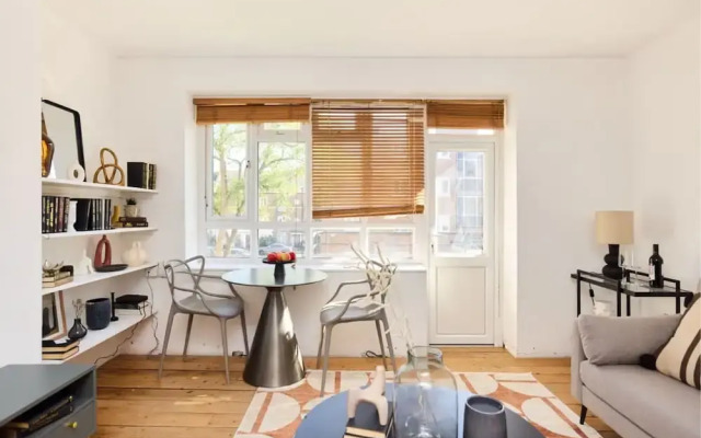 The Holloway Place - Modern 1bdr Flat With Balcony