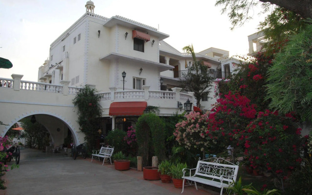 Sugan Niwas Palace