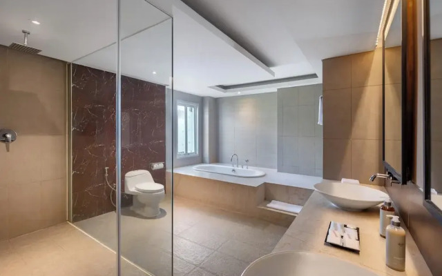 Holiday Inn Express Bali Sunset Road