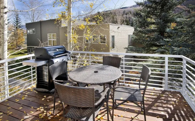Savoy S 2d 3 Bedroom Condo by RedAwning