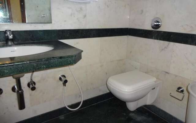 Nahar Manchester Inn