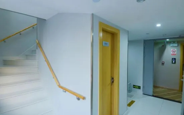 Luhe Business Hotel (Shanghai Fudi Vigor City Yuqiao Subway Station) – Hotel Rooms – Shanghai