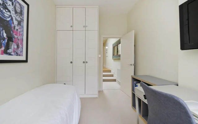 Spacious 3-bedroom Apartment in Earls Court