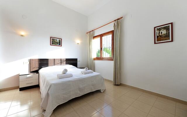 Villa - 2 Bedrooms with Pool, WiFi and Sea views - 105016