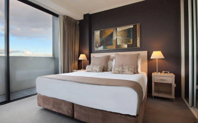 Oaks Brisbane on Margaret Suites
