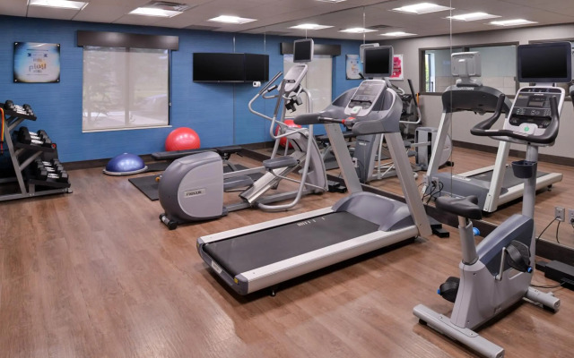 Holiday Inn Express & Suites Bryant - Benton Area by IHG