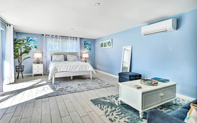 Waterfront Bradenton Home: Heated Pool & Fire Pit