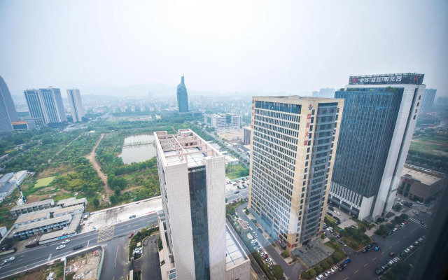 Weifeng GC Hotel (Zhuji Xiongfeng Yongli Commercial Plaza)