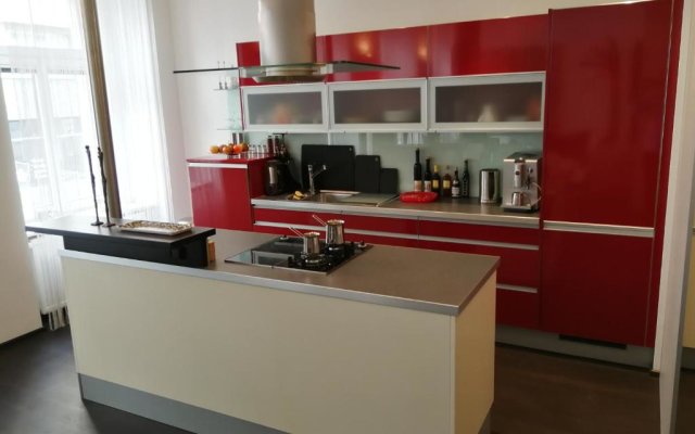 Grand Vienna City Center Apartment