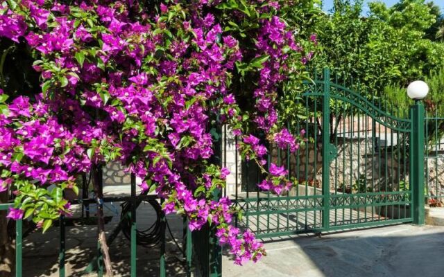 Xenios Loutra Village Mary'S House