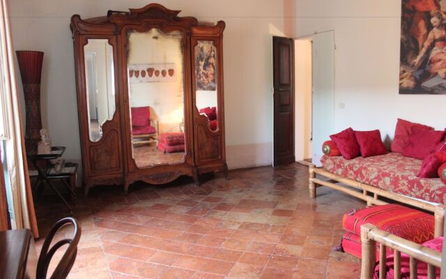 Residence Via Benamati