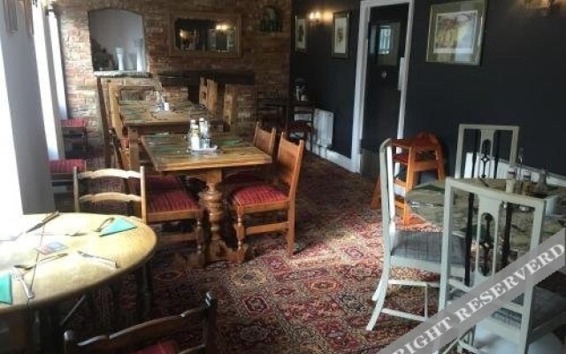 The Fiddleford Inn