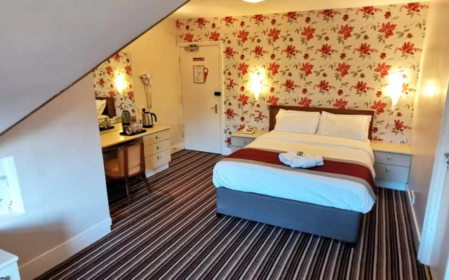 Russell Hotel