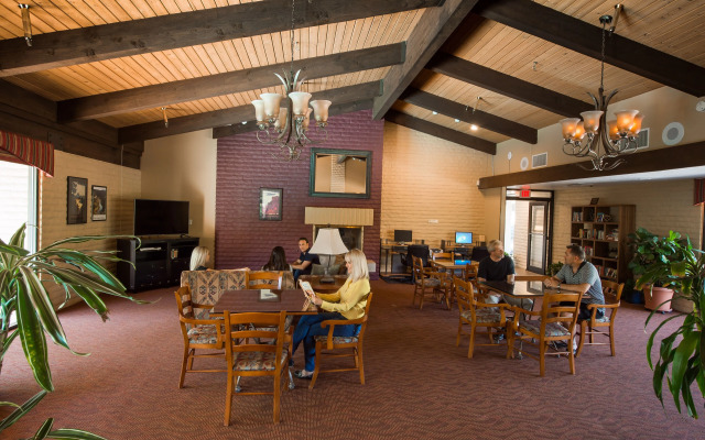 Arroyo Roble Resort at Oak Creek