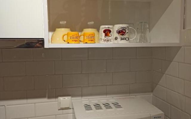 STUDIO-10