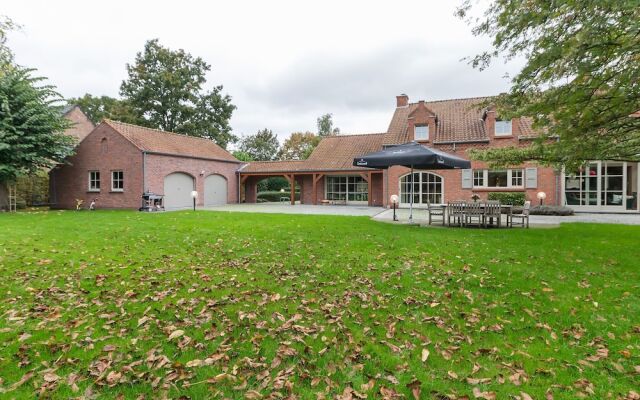 Stylish Villa In Lokeren With Sauna And Various Facilities For Children