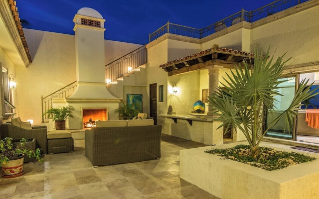 Cabo Hacienda w/ Private Pool & Rooftop Terrace!
