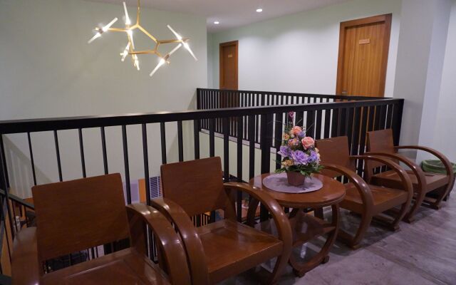 Raenong Boutique Hotel