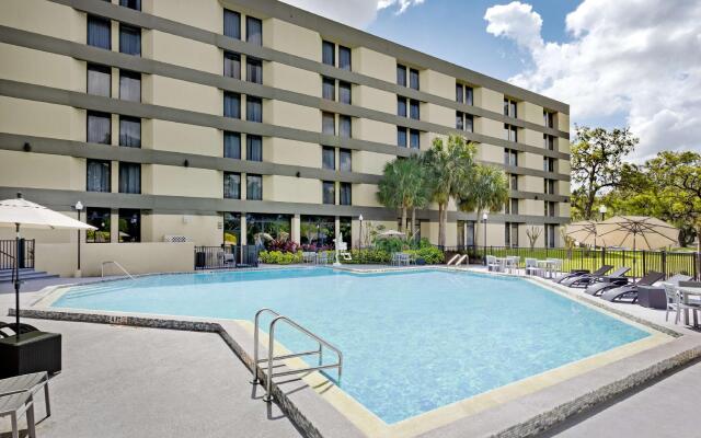 DoubleTree by Hilton Hotel Orlando East - UCF Area
