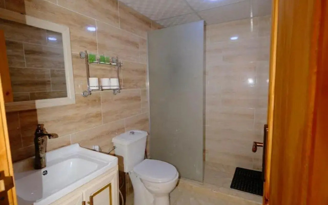 مخيم عادل رم