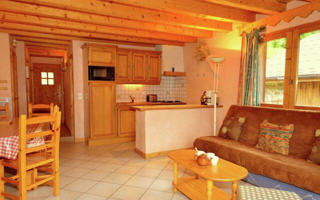 Luxurious Apartment in Champagny-en-vanoise Near Ski Area